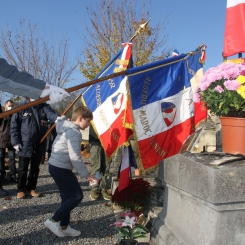 Hommage aux soldats morts pour la France au cimetière de Fosses